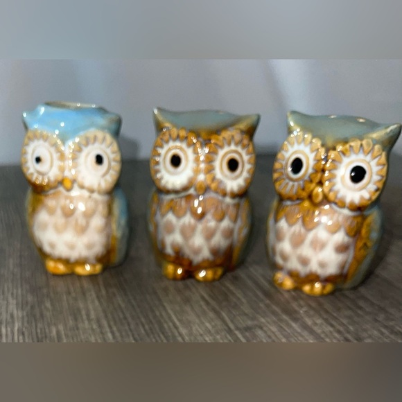 Vintage Owl Salt And Pepper Shaker Set with Matching Toothpick Holder - Picture 2 of 8